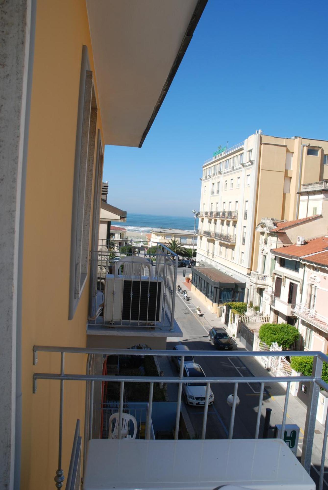 Hotel Caribe فياريجيو المظهر الخارجي الصورة