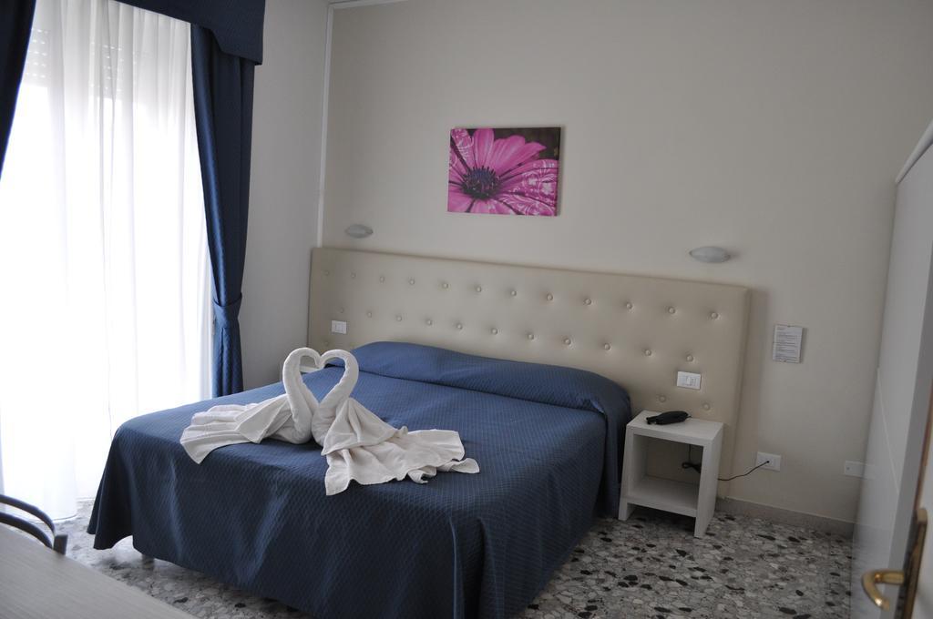Hotel Caribe فياريجيو الغرفة الصورة